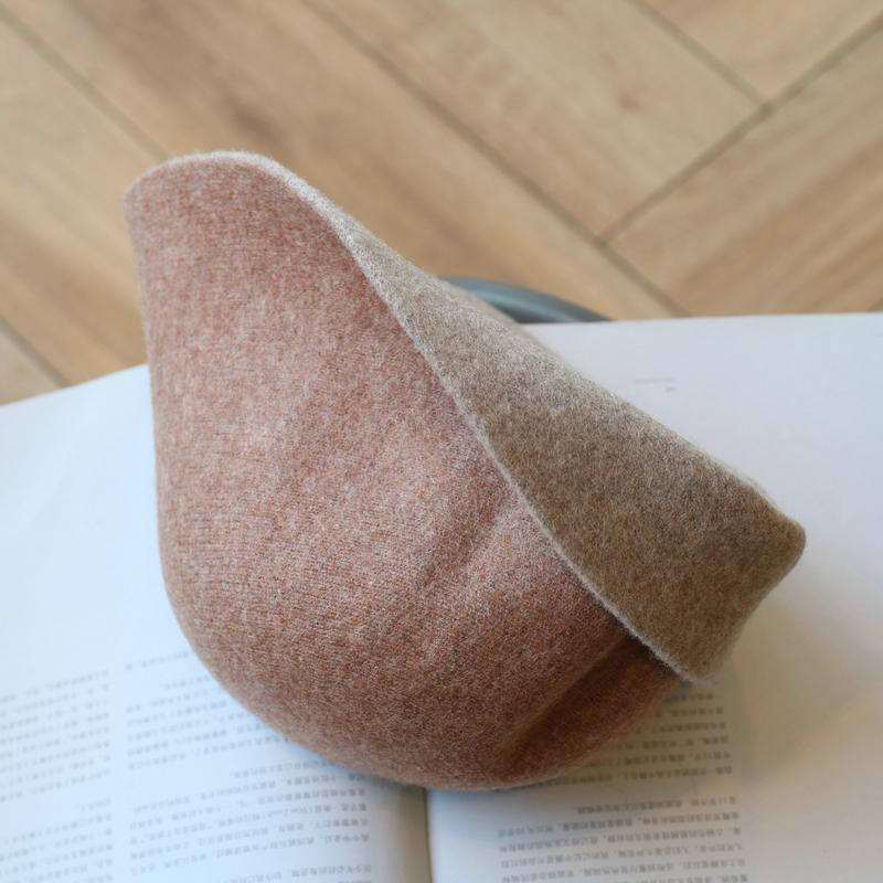 Doppelseitig tragbare sanfte einfarbige Wollstrick-Beckenmütze schlicht literarisch retro Herbst und Winter Sonnenschutz Bucket Hat Damen