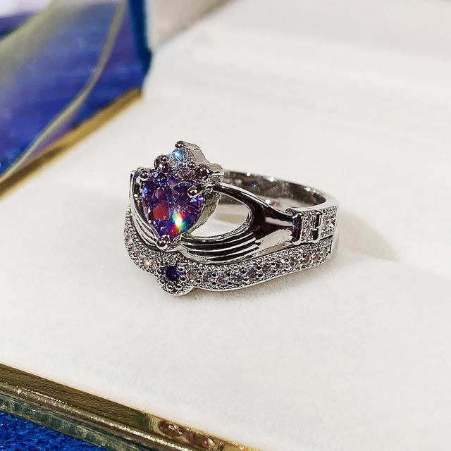 

Нежные женские кольца с изысканным дизайном «Руки держат любовь», яркие кристаллы CZ, аксессуары, эстетичный модный подарок 9