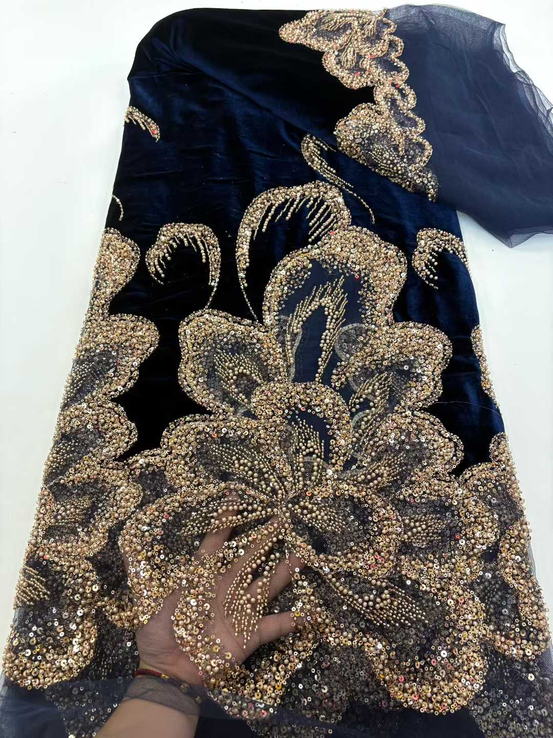 

Nigerian Luxury Beaded Velvet Lace Fabric 2025 High Quality Sequins African Lace Fabric French For Women Wedding Party Dresses 5 yards&120cm