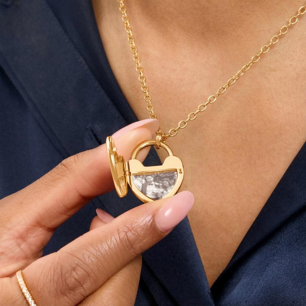 Personalized Mom Love Lock Opening And Closing Pendant Photo Album Mother'S Day Gift Gold Necklace Electroplating