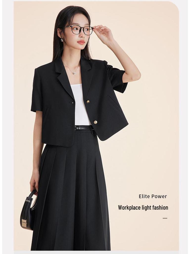 Beige Women's Slim Fit Short-Sleeve Suit Jacket - Petite 2025 Spring Collection