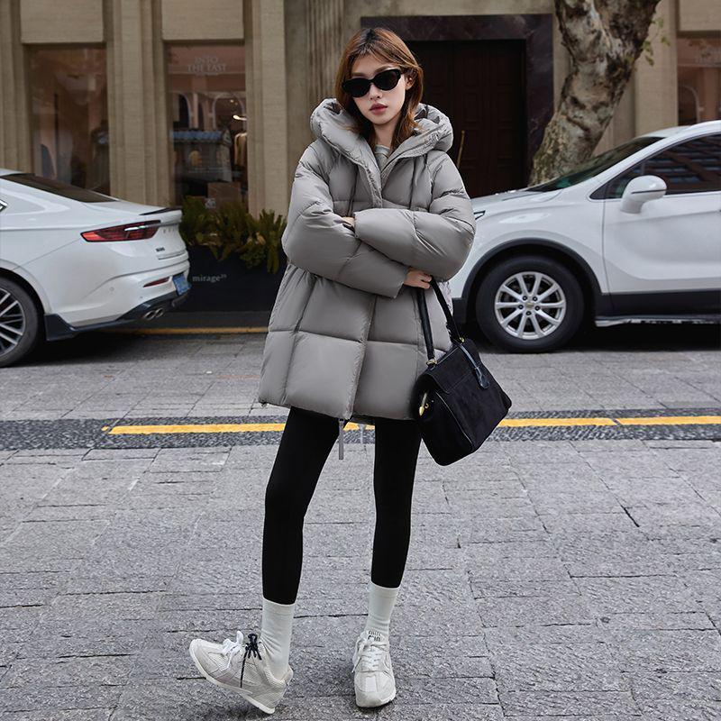 Beibei Cloud Light Luxury Hooded Down Jacket: Petite Mid-Length Puff Coat