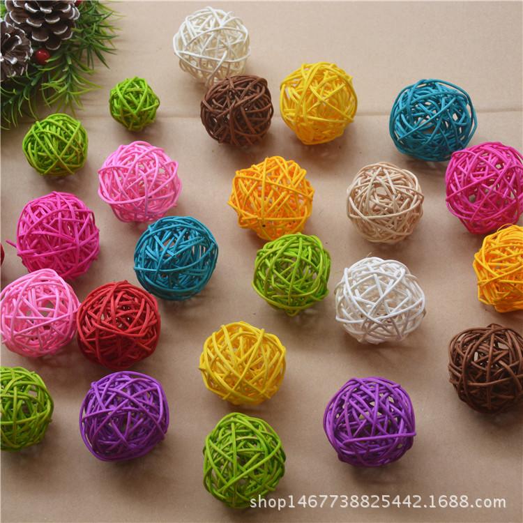 5cm White Rattan Wicker Ball for Decorative Ikebana, Aromatherapy, and Home String Curtains