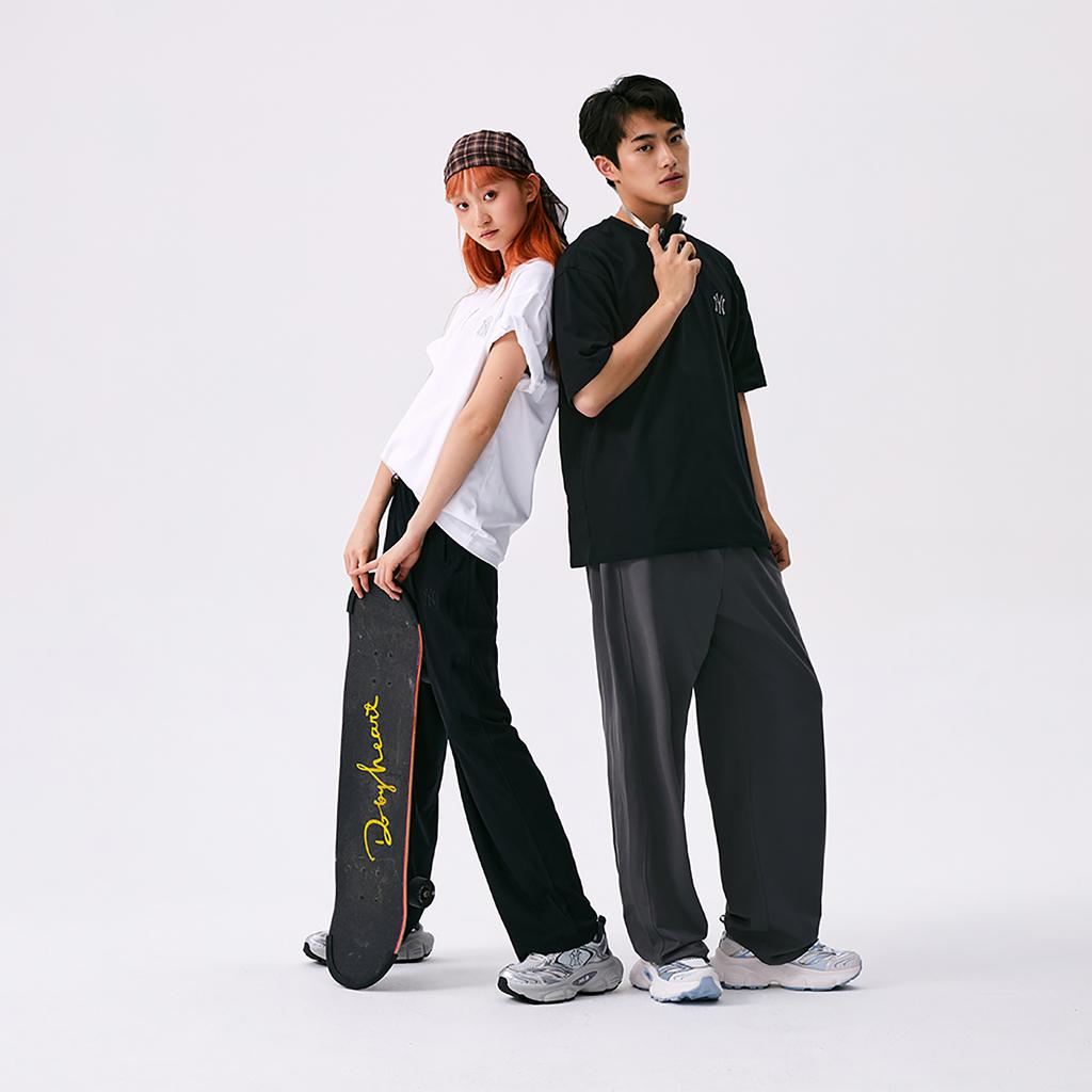 New MLB New York Yankees SS25 T Shirt Unisex White 3ATST0153-50WHS