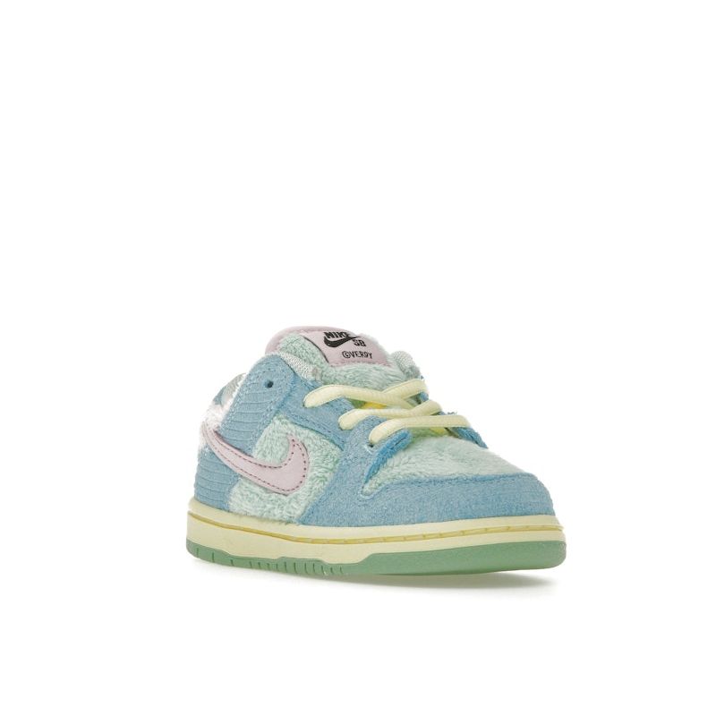 Nike Verdy X Dunk Low SB TD Visty Baby Sneakers Blue Blue-Gaze Light-Arctic-Pink FZ7194-400
