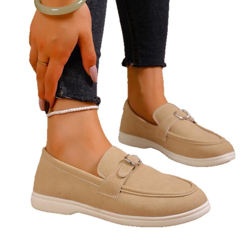 The New Style of Fu Shoes Is A Fashionable Single-leg Shoe with Metal Buckle Flat Bean Shoes for Women