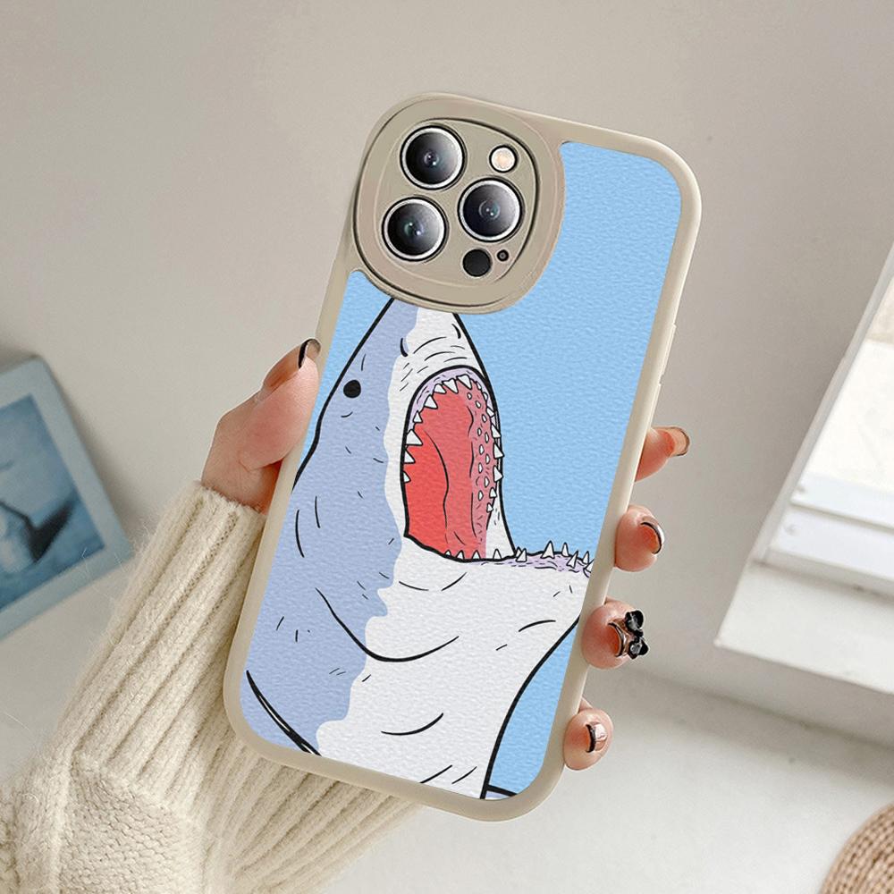Nové pouzdro na telefon Grinning Shark pro Iphone 14 13 11 12 Pro MAX 13 12 MiNi 7 8 14 plus X XS XR Cartoon Shark Lambskin Covers