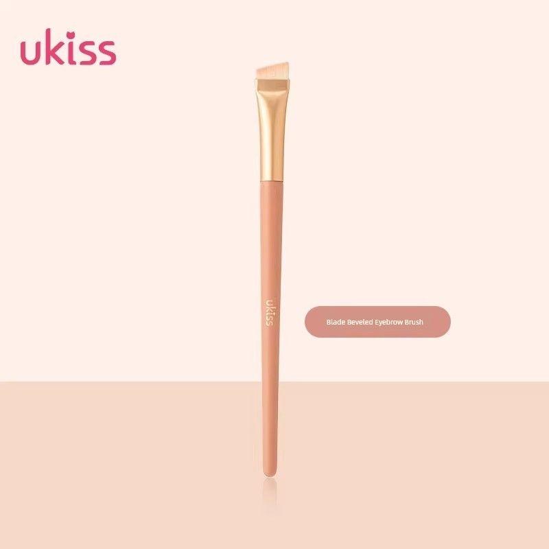 Ukiss Fan-Shaped Oblique Head Repair Sickle Eye Countour Brush