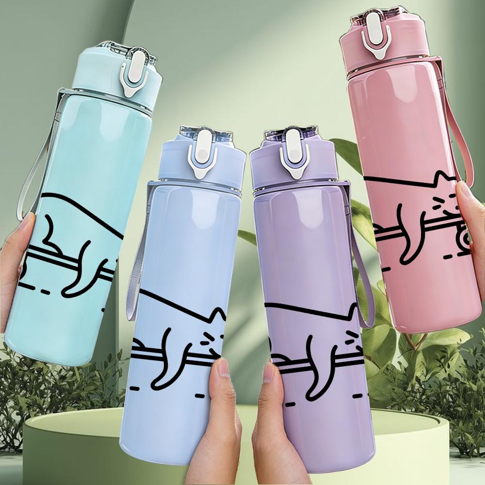 1PC Cat Riding Skateboard Line Drawing 750ml Color Plastic Sports Water Bottle Leakproof Flip Straw Lid Suitable for Sports Office Home Use