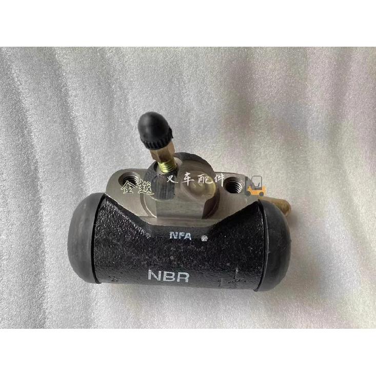Forklift Accessories 5F 6F 2-3T Brake Cylinder Brake Master Cylinder 47210-23600-71