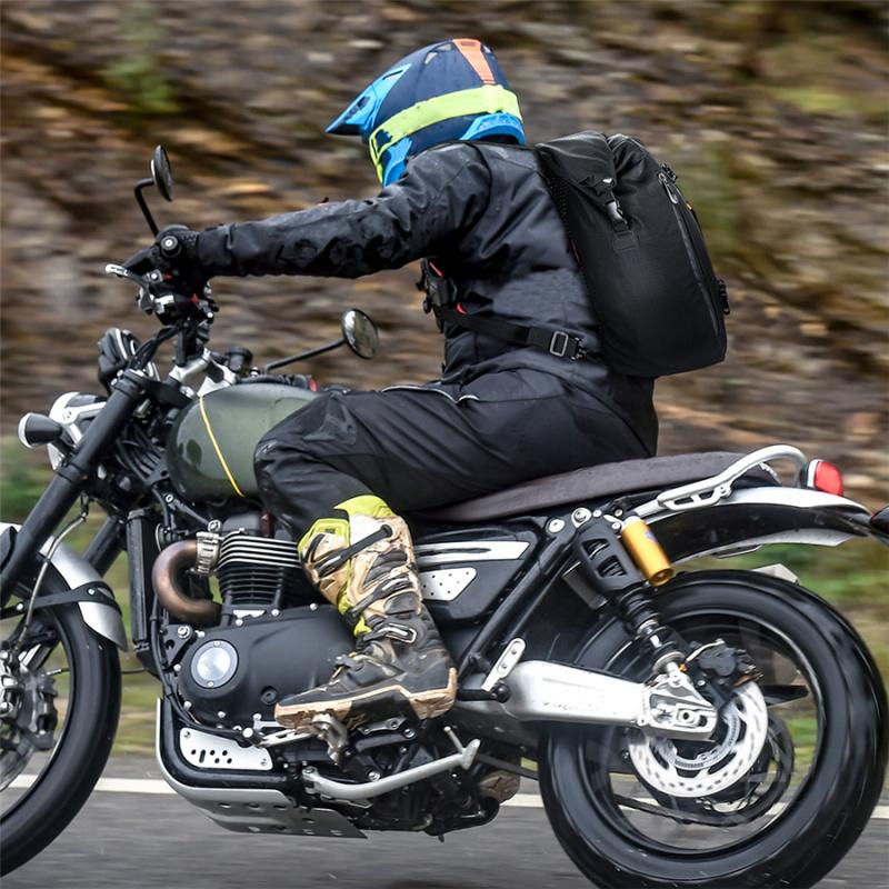 Universal 10L Motorcycle Tail Bag Storage Bag Shoulder Bag With Shoulder Straps