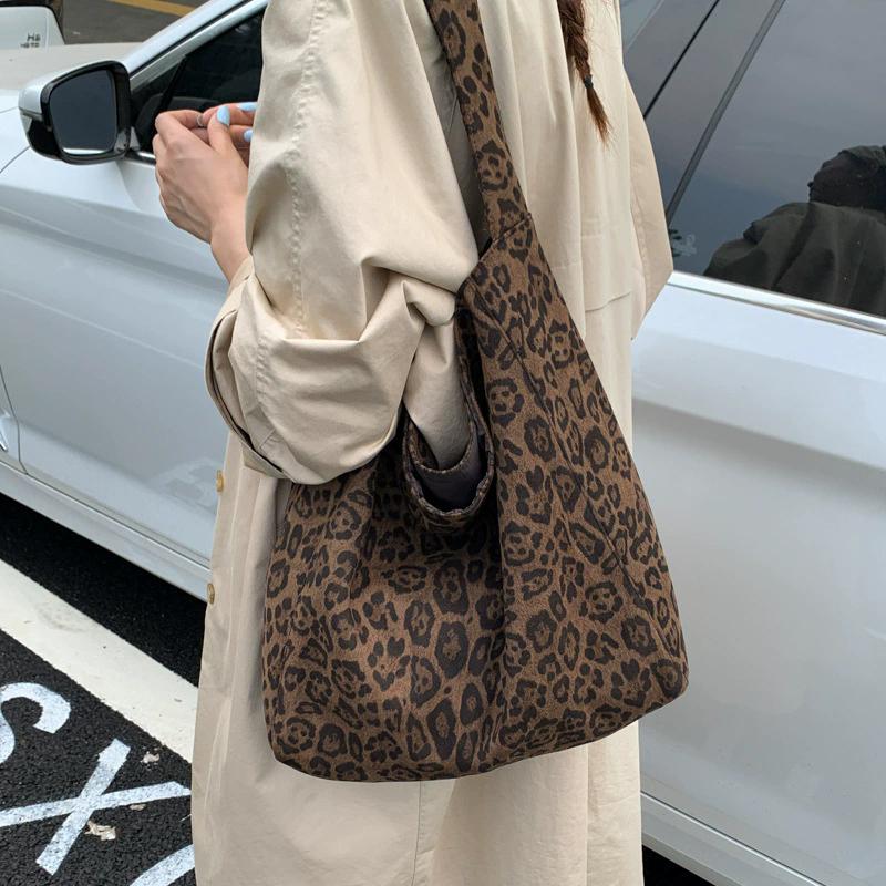 Retro Leopard Print Bucket Bags for Women Fashion College Style Suede Large Capacity Tote Bag