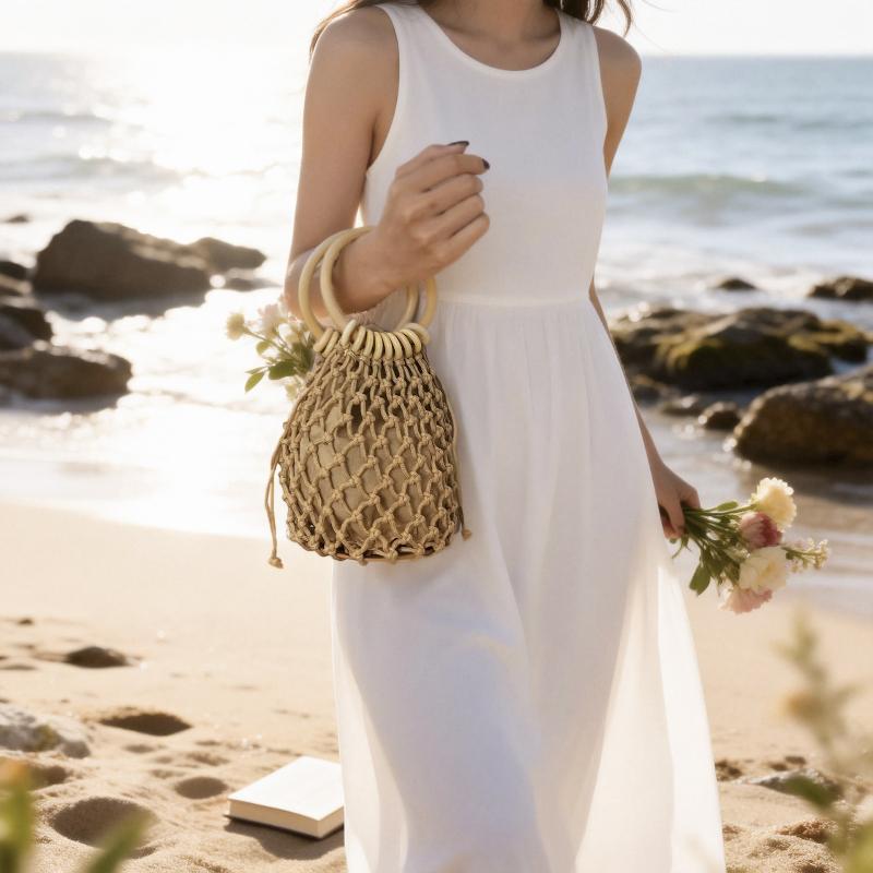 Luxury Woven Top Handle Bag Women Hollow Wood Ring Fashiable and Versatile Shoulder Bag for Casual and Simple Beach Bag