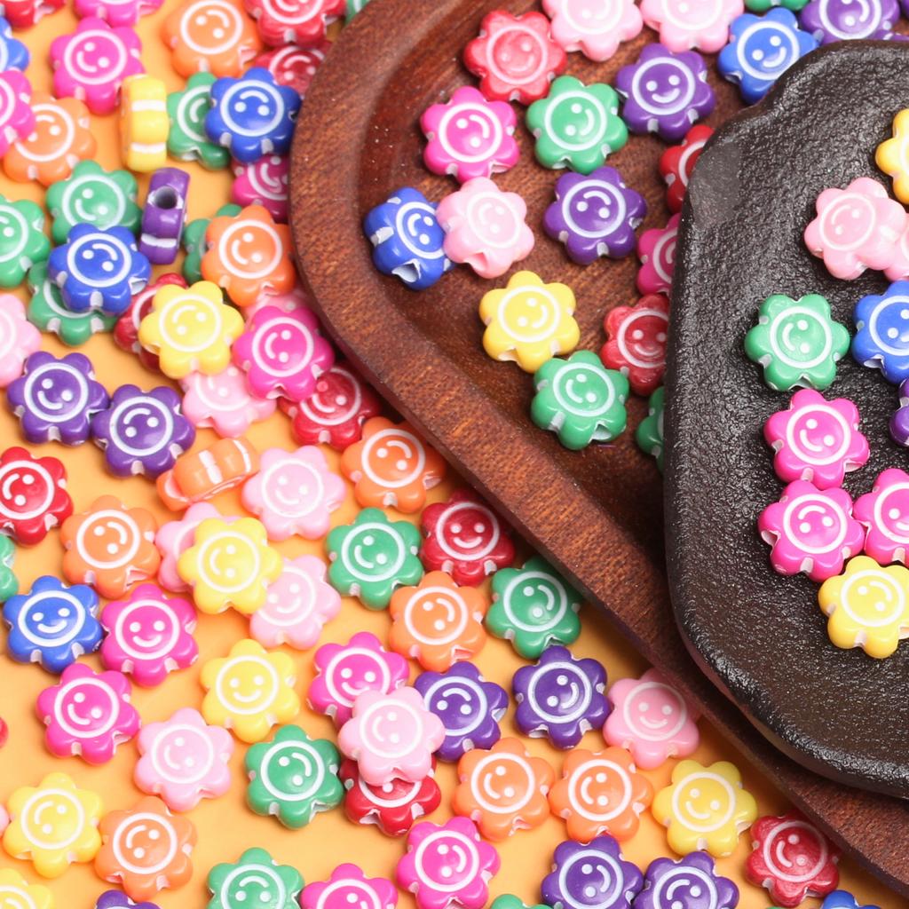 30 Stück 10mm Gemischte Farbe Blume Lächeln Lose Perlen Mode DIY Schmuckzubehör für Armbandherstellung