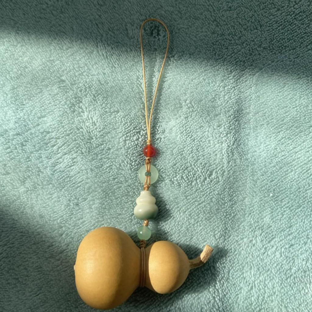 Xianci Wenwan Gourd Keychain & Car Pendant: Fortune and Blessing Charm for Men and Women