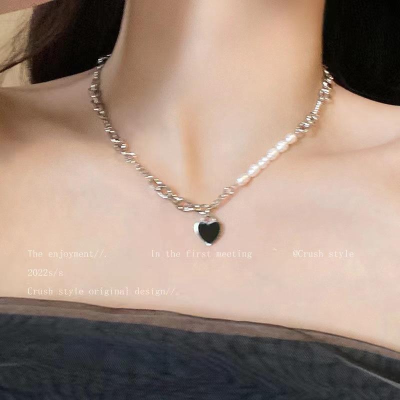 Baroque Pearl Black Love Necklace Femininity Internet Celebrity Stitching Accessories Design Sense Collarbone Chain