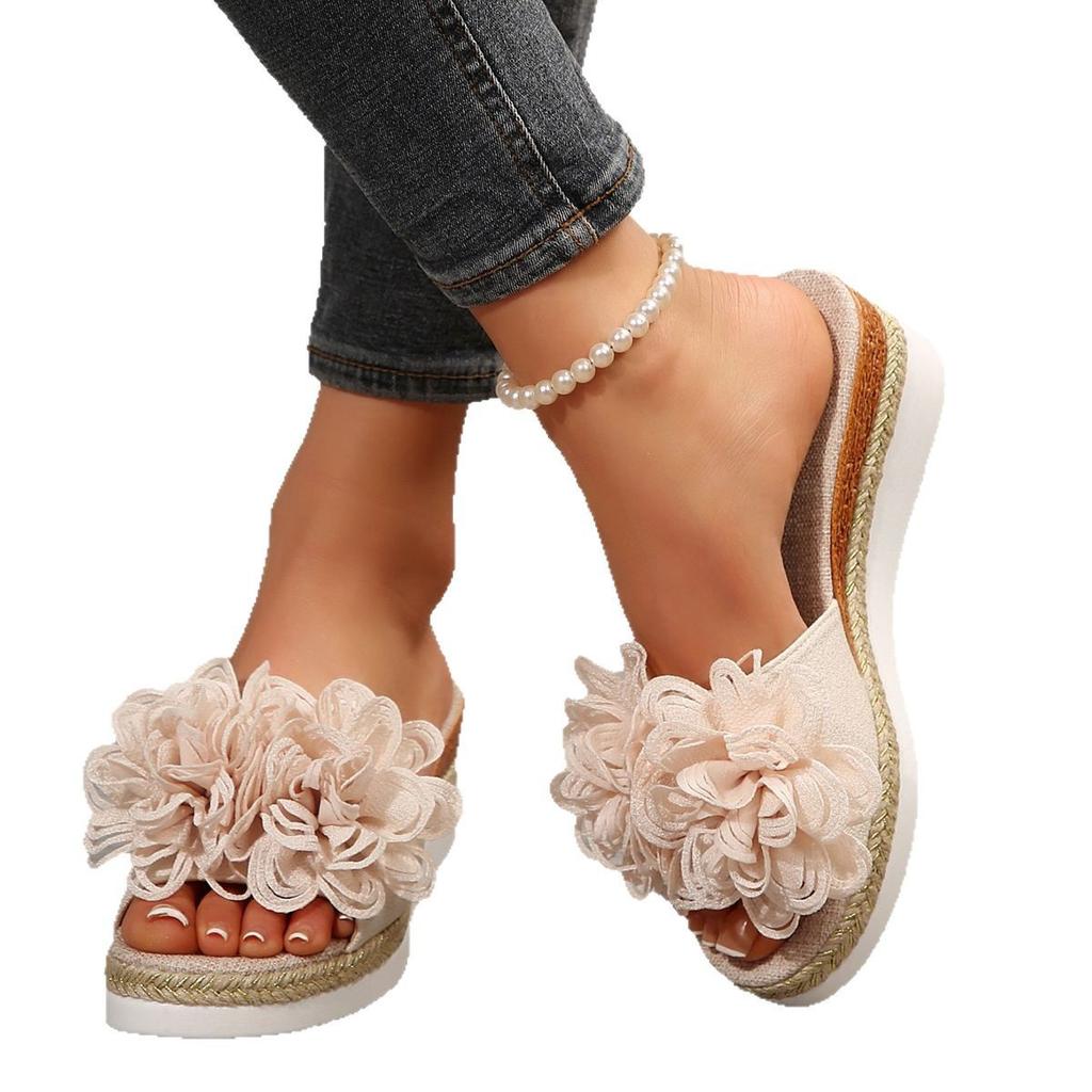 Fashion Slippers Women's 2025 Summer New Slippers Women's Outer Wear Flower Sandals Girl Slippers