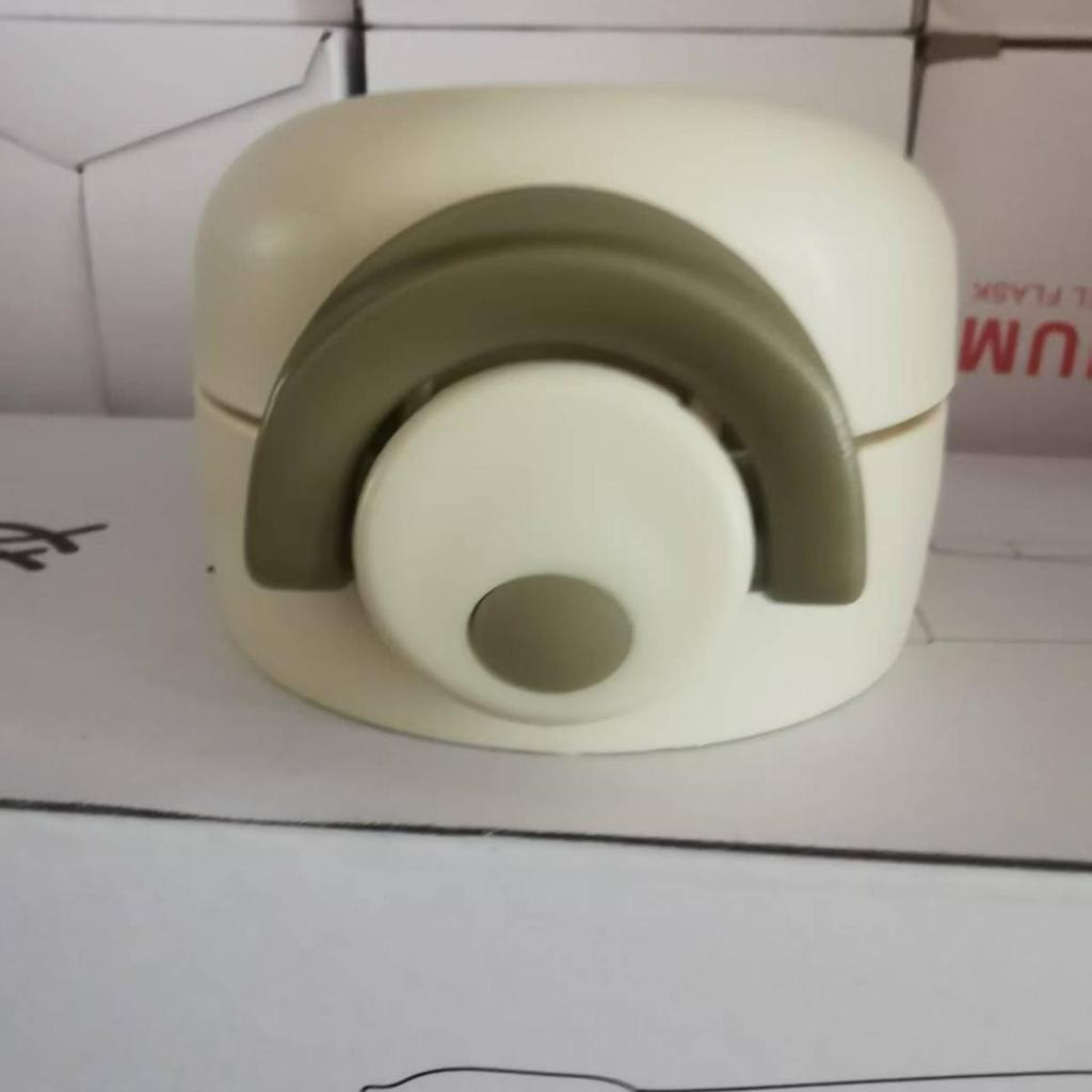 Trendig Mini Fickmugg 304 Rostfritt Stål Isolerad Kopp för Barn - Bärbar och Söt Pop-Up Design