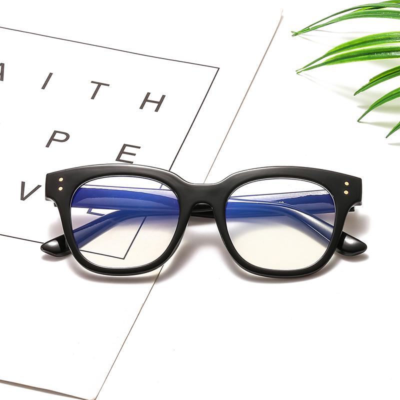 Hot Selling Glasses Classic Square Male And Female Student Retro Square Frame Glasses Flat Glasses Frame Z3330