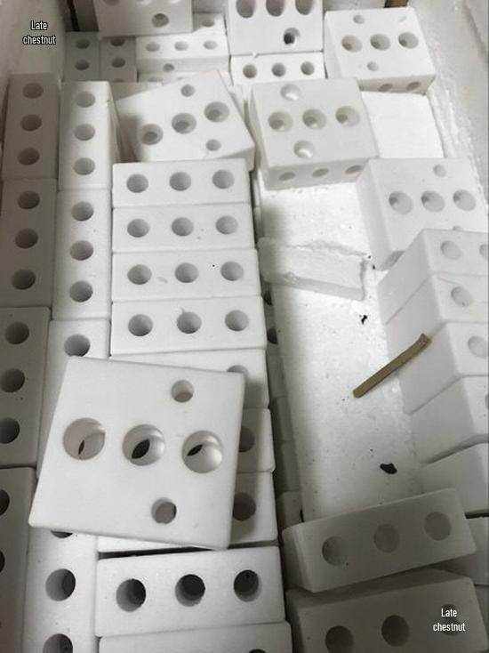 Die Casting Machine Ladle Accessories: Insulating Ceramic Fixing Block
