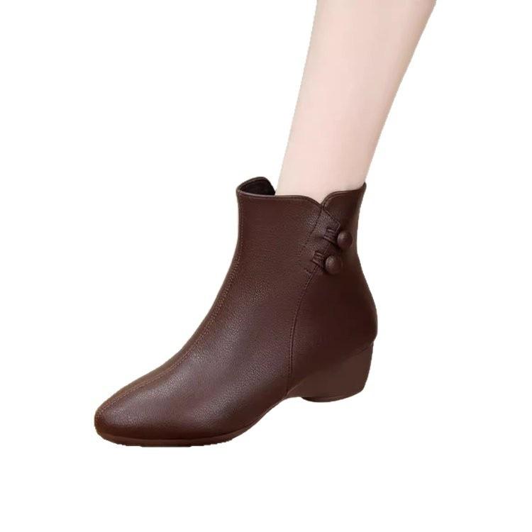 Autumn wear soft leather small short boots New winter velvet warm thickened medium single boots