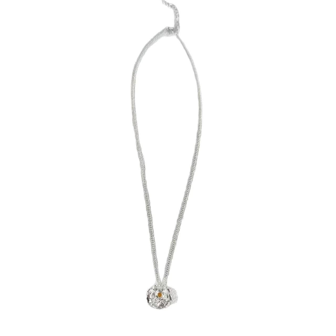 

New Spring Romantic Exquisite Hydrangea Necklace High Cool Atmosphere Small Fresh Clavicle Chain