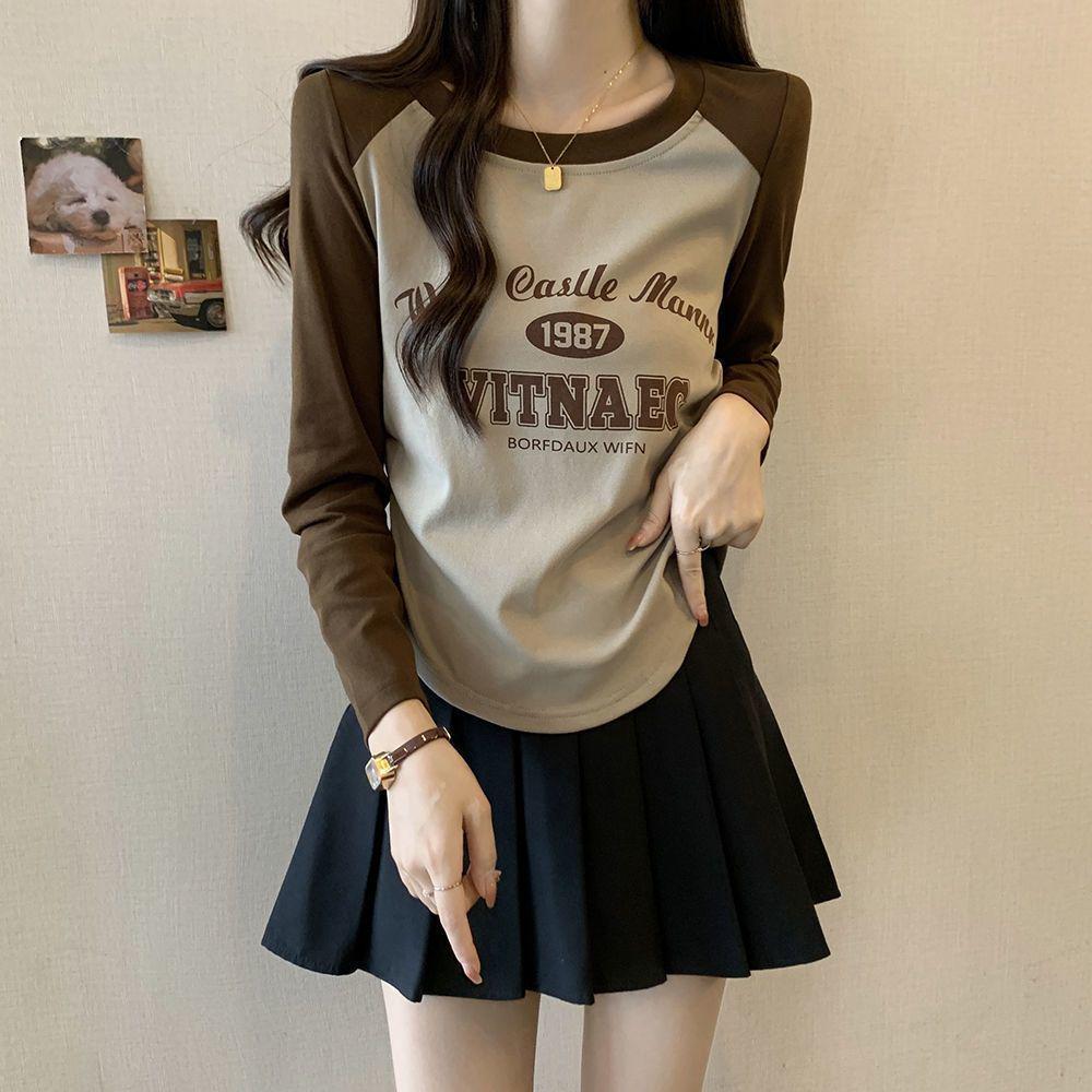 Plus Size Autumn Long Sleeve T-shirt with Retro Letter Print - Slimming and Versatile Base Layer Top