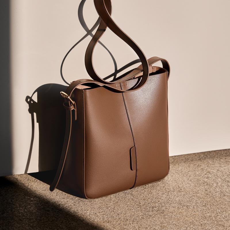 Mrs. Qiao Bag Women 2025 New Autumn Winter High-end Bucket Bag Women Crossbody Bag Genuine Leather Women Bag Shoulder Bag
