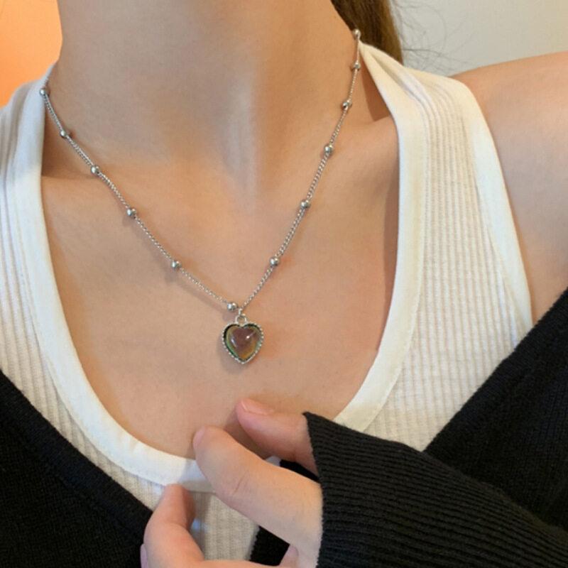 Discoloration Love Pendant Necklace Fashion Women Thermochromic Mood Monitor Heart Pendant Necklaces Stainless Steel Chain Necklaces Jewelry Gift