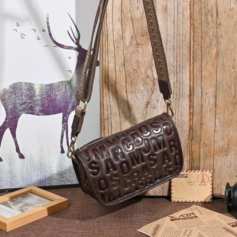 Johnature Retro Dámská taška z pravé kůže s ražbou písmen Všestranná široká ramenní popruh Ramenní crossbody taška