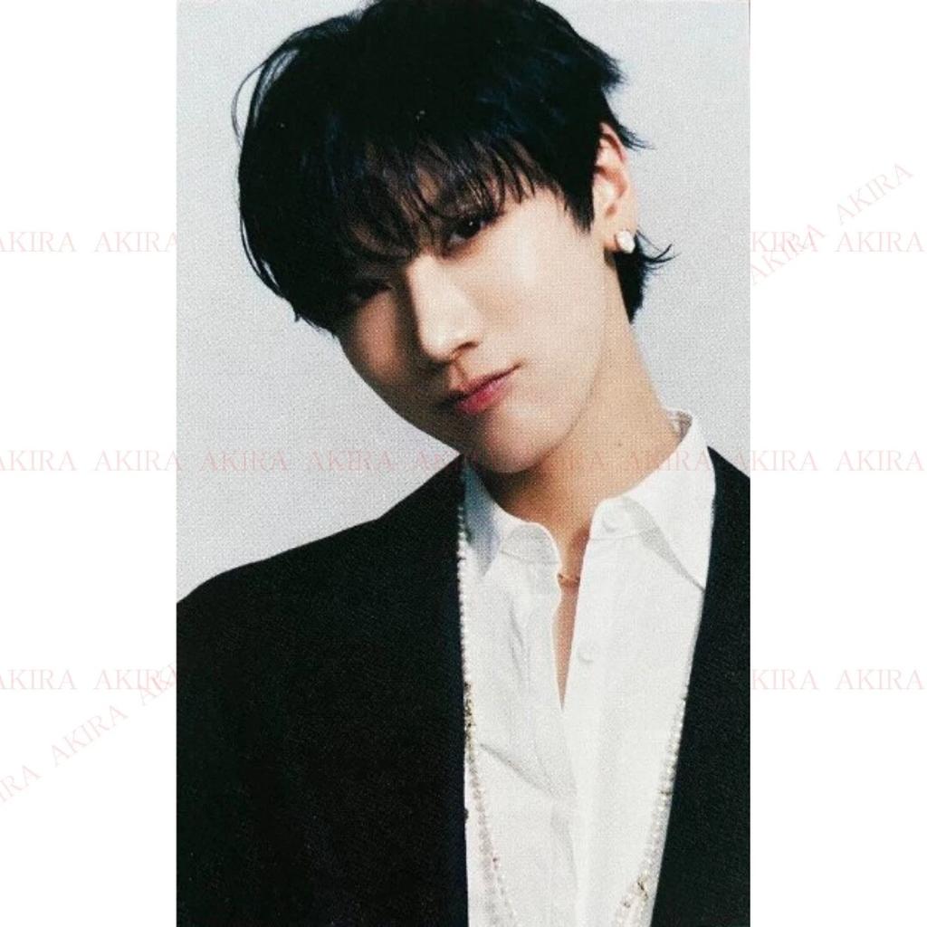 WayV JAPAN 1st MINI ALBUM THE HIGHEST JAPAN ALBUM and POB OFFICIAL PHOTO CARD