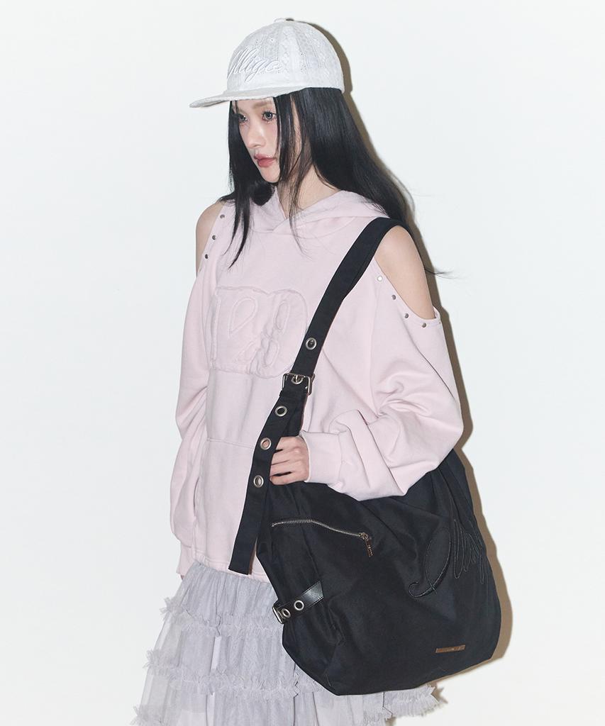 Illigo Letter Big Shoulder Bag Black