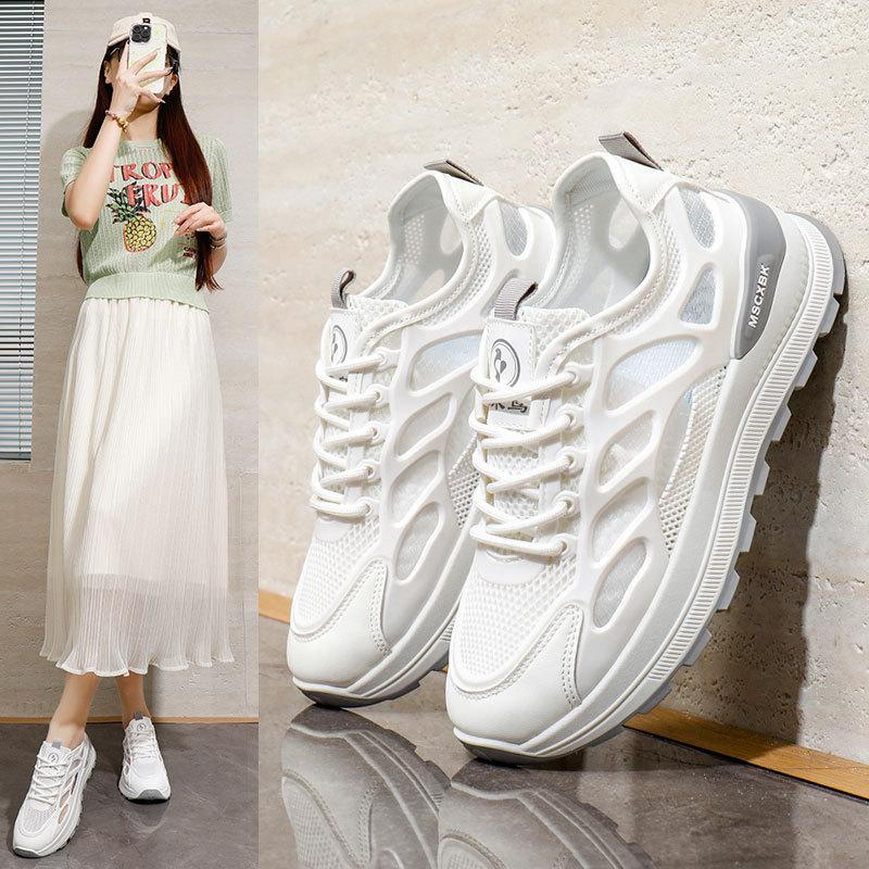 2025 Summer New Lightweight Cushioning Mesh Breathable Running Shoes Women's Comfortable and Lightweight Soft-soled Casual Sports Shoes