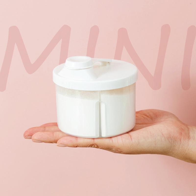 Portable Baby Food Storage Box Rotating Four-Compartment Box Snacks Container