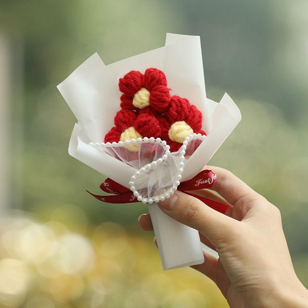 

Simulation Hand-knitted Daisy Flower Decorative Fake Tulip Bouquet Mini Puffs Flowers Wedding