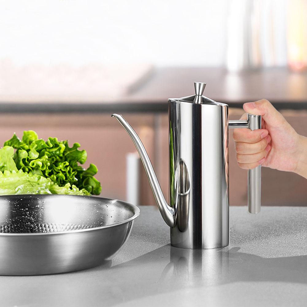 Stainless Steel Dustproof LeakagE Proof Oil Pot Bottle Container Seasoning Pot Kitchen Utensil(0.5L