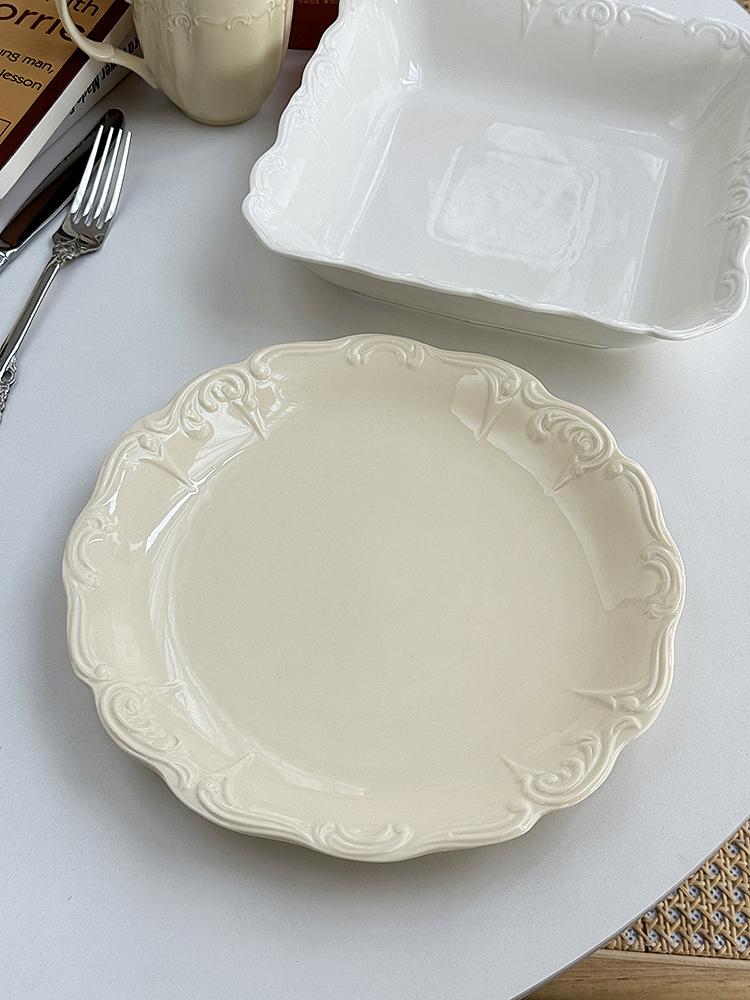 French Style Relief Ceramic Plate New Household 10.5 Inch High Aesthetic Salad Dessert Dishes Floral Shape White Tableware