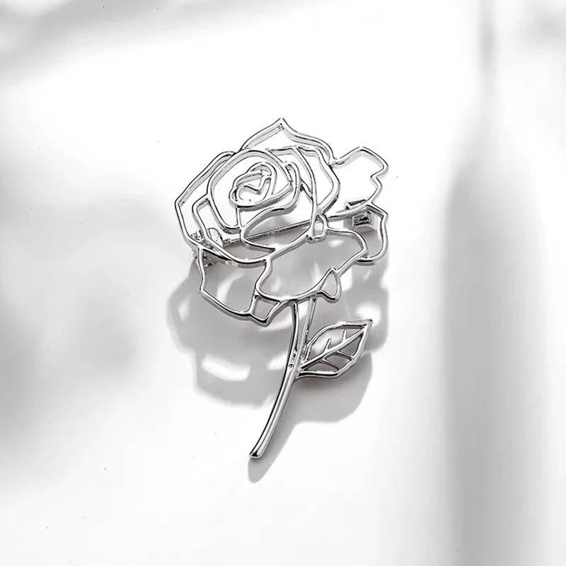 Hollow Out Rose Brooch for Women Metal Badge Fashion Exquisite Corsage Lapel Pins Clothing Accessories