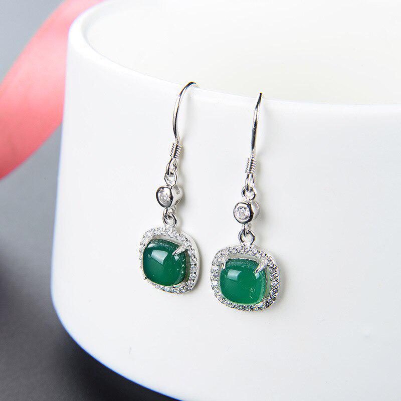 

Женские серёжки с камнями