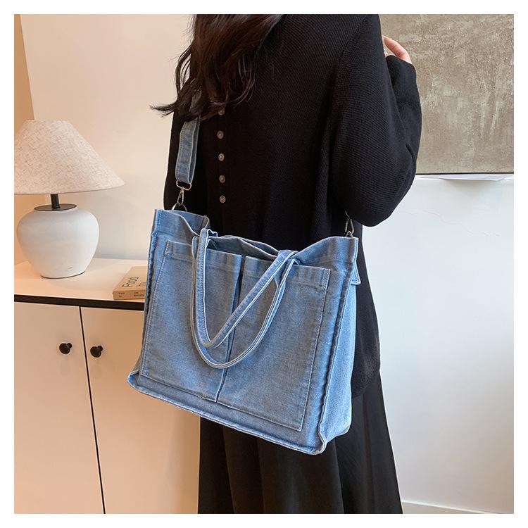 

Korean niche design bag women s 2025 autumn fashion denim handbag versatile student casual tote bag 40*13*31 светло-синий