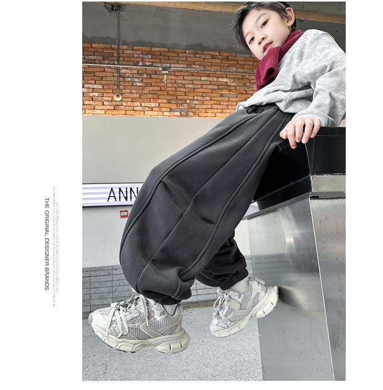 Pantalon de survêtement en velours tendance à jambes larges pour garçons: Style de rue Automne/Hiver 2025 pour les grands enfants