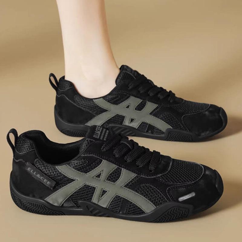2026 Spring Women's Retro Color Block Lightweight Mesh Training Shoes - Breathable, Soft Sole, Fashionable and Casual.