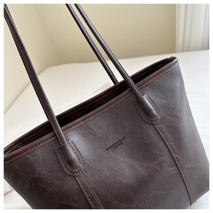 Versatile Retro Tote Bag - Large-Capacity Shoulder Bag for Commuting and Leisure, Korean Style