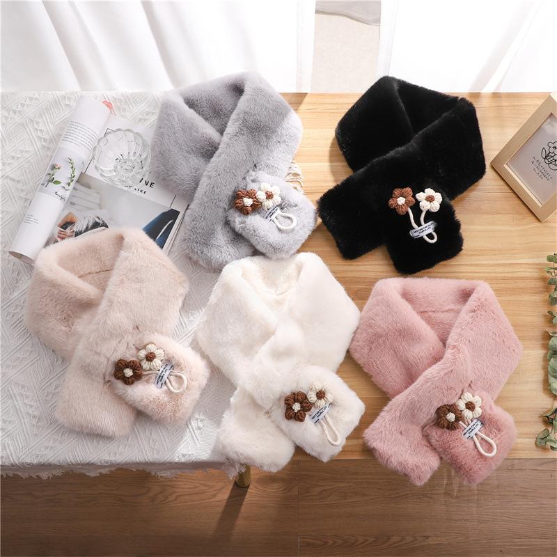 Japanese cute cartoon flower cross scarf autumn and winter warm neck protection small fresh scarf student couple versatile
