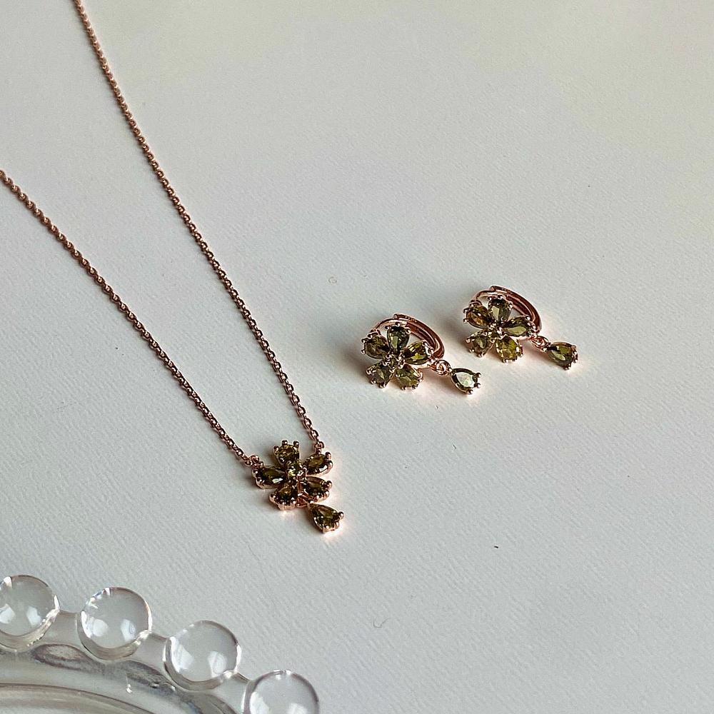 Monograph Callia Necklace Mgnl0395 14K Gold Plated (Rose Gold + Green Cubic Zirconia)