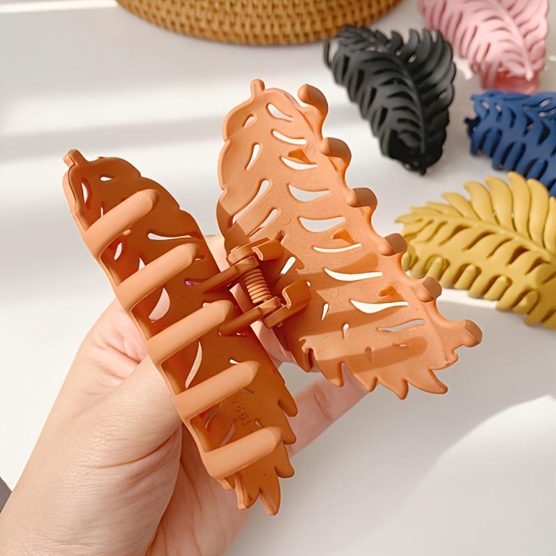 Autumn Leaf Shape Hair Clips Large Hair Claws Solid Frosted Large Hair Clip Girls Versatile Hair Accessories Hair Clip for Women