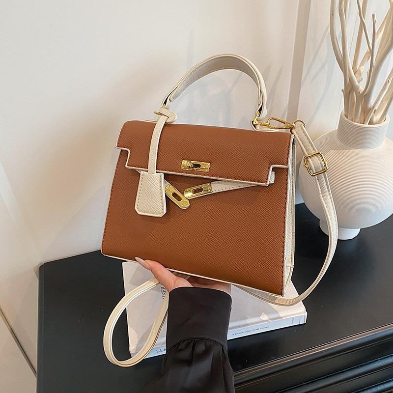 Autumn and Winter New Bags Women's Fashion Versatile Portable Shoulder Bag High Texture Messenger Bag Solid Color High Sense