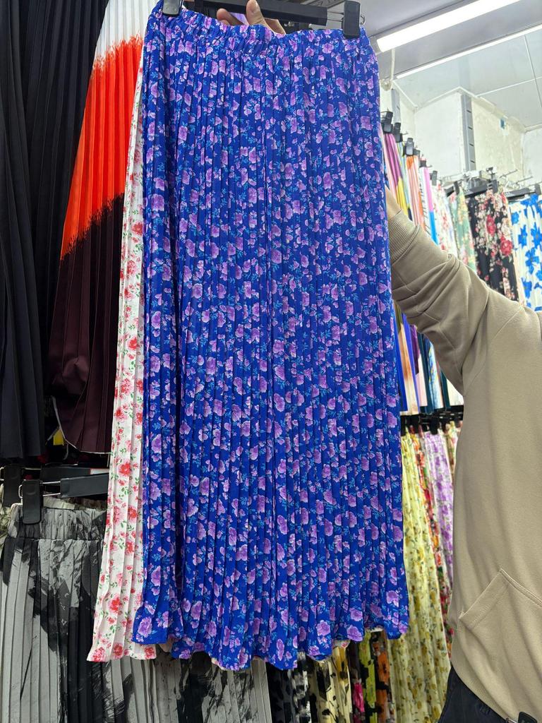 European & American Pleated Print Midi Skirt, Soft Chiffon Fabric, High Waist, Versatile Style