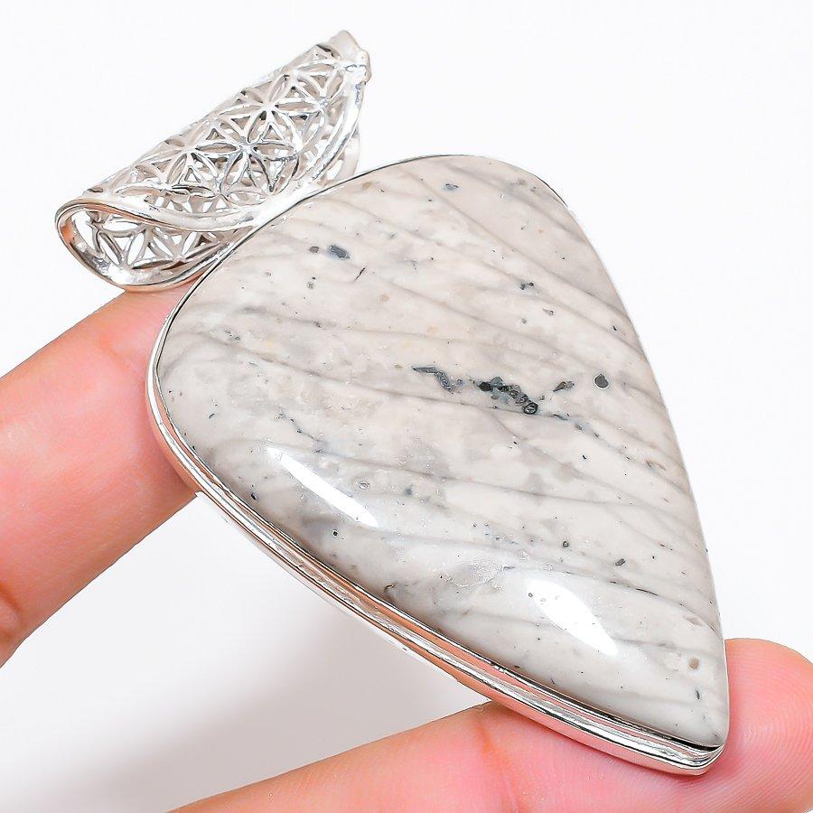 

Spider Web Jasper Gemstone Handmade Ethnic Jewelry Pendant 2.64 SR-3052