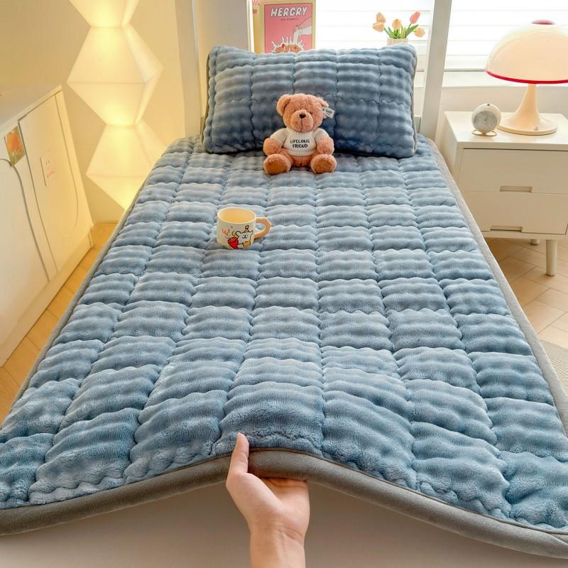 Plush Milk Velvet Mattress Pad With Bubble Fleece Warmth Bed Dorm Student Use 90x200cm To 200x220cm